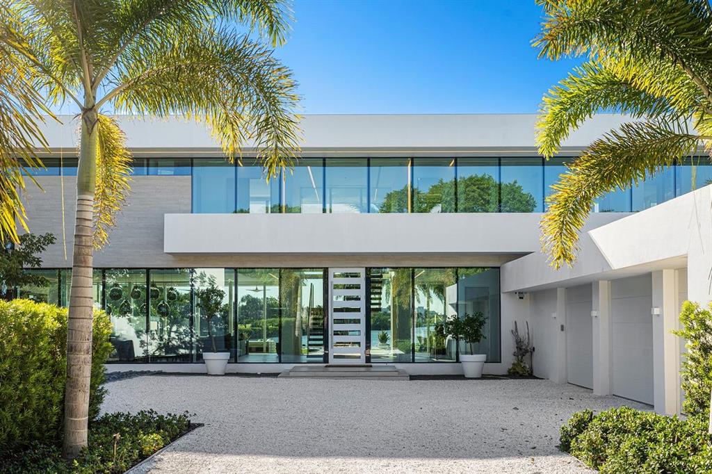 IBIS ISLE - Residential