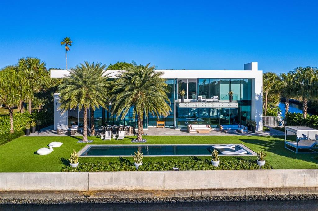 IBIS ISLE - Residential