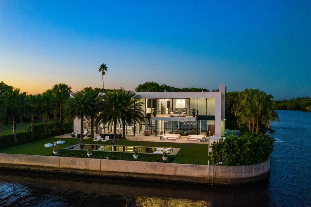 IBIS ISLE - Residential