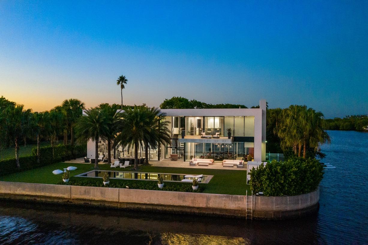 IBIS ISLE - Residential