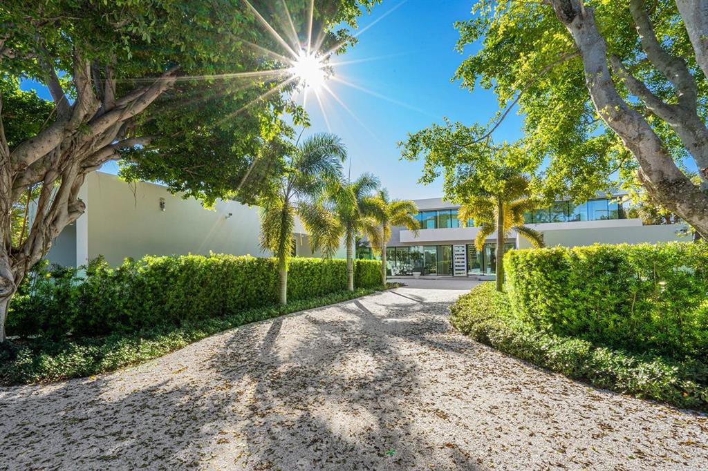 IBIS ISLE - Residential