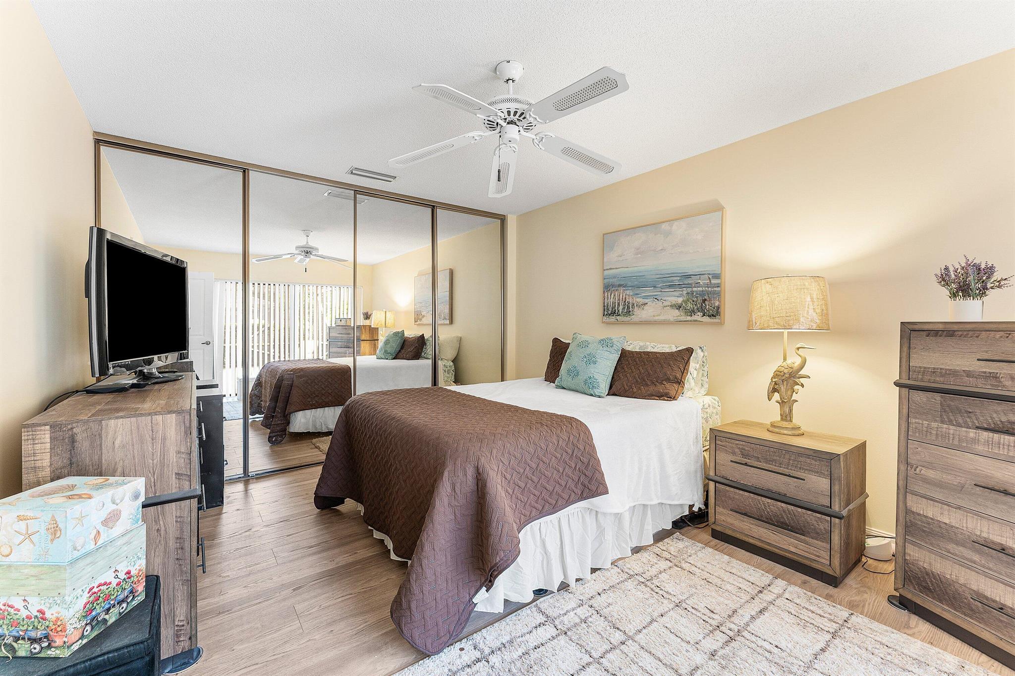 JEFFERSON CORNERS - Residential