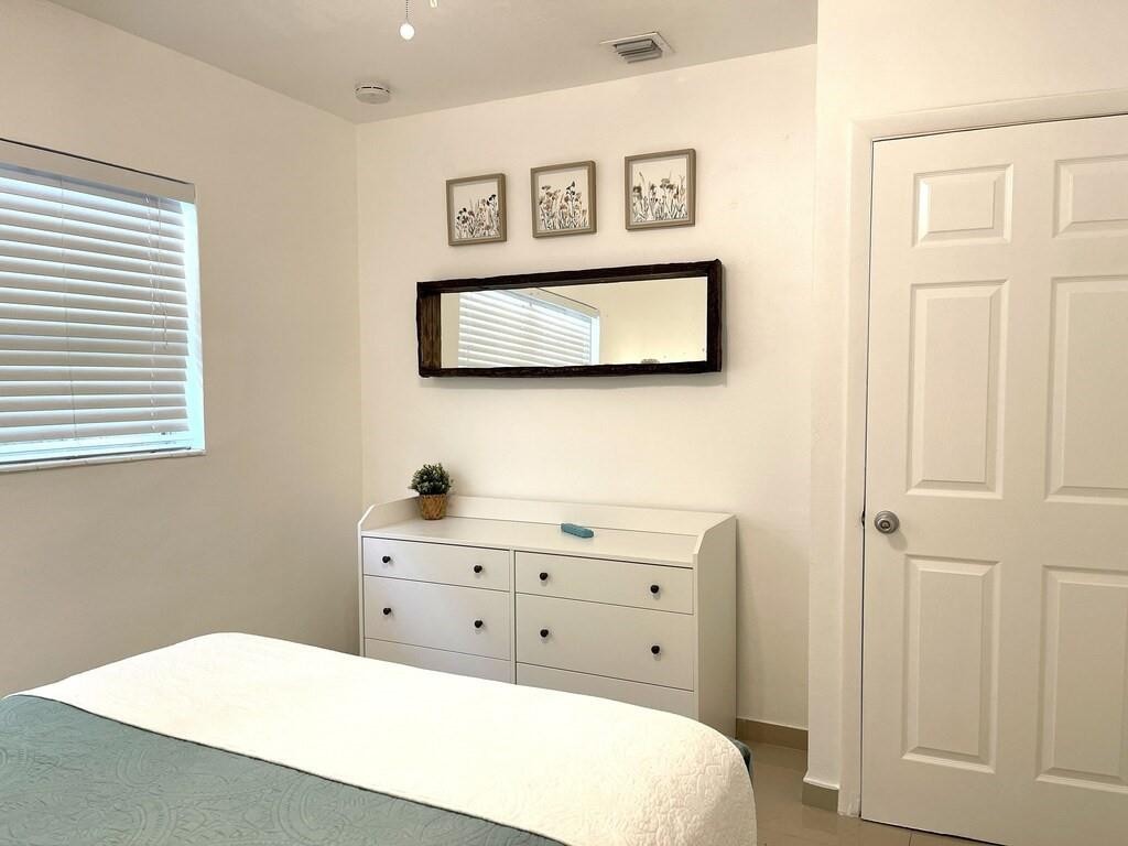 Poinciana Park 5-17 B - Residential Income