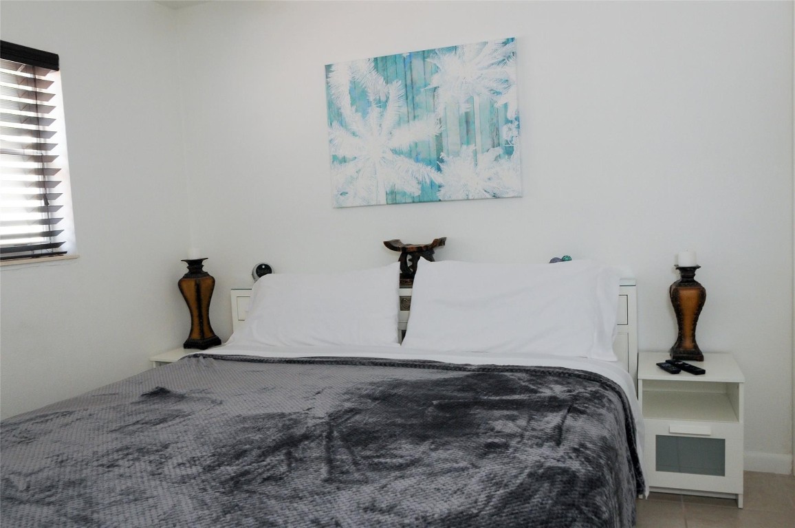 Poinciana Park 5-17 B - Residential Income