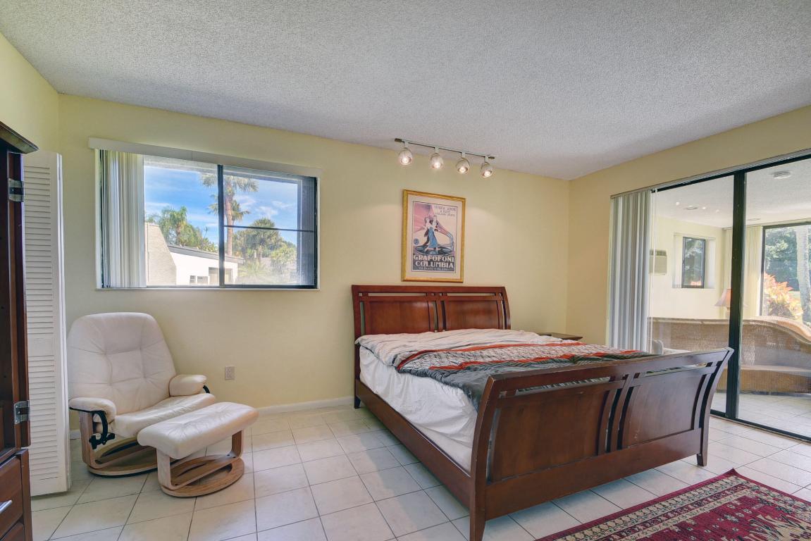 FOUNTAINS OF PALM BEACH CONDO 4 - Residential Lease