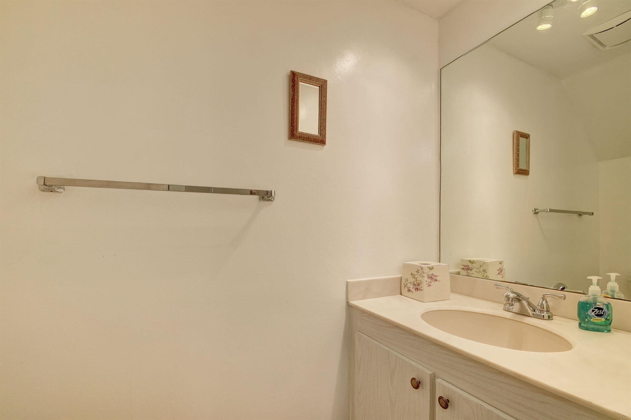 FOUNTAINS OF PALM BEACH C - Residential Lease