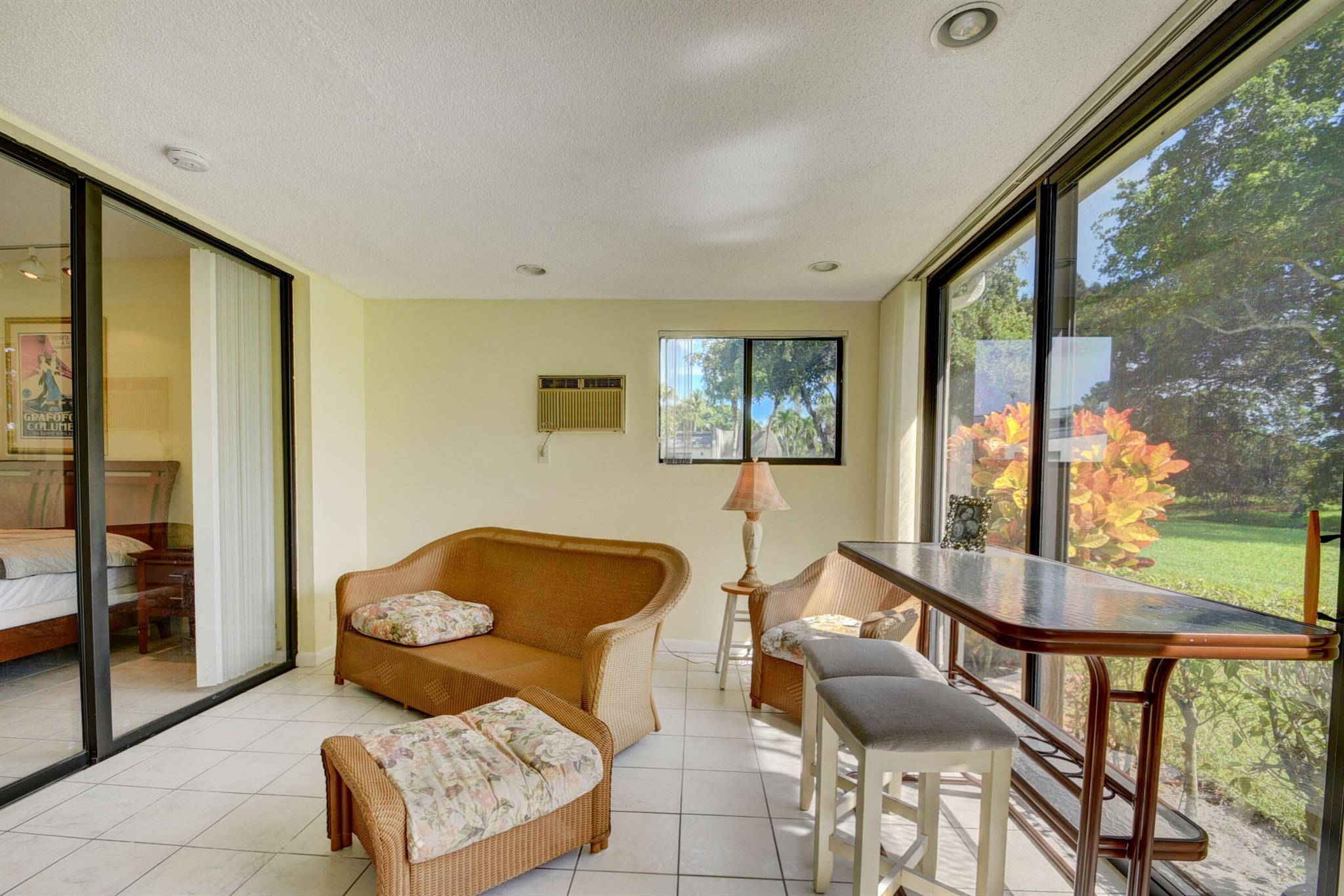 FOUNTAINS OF PALM BEACH C - Residential Lease