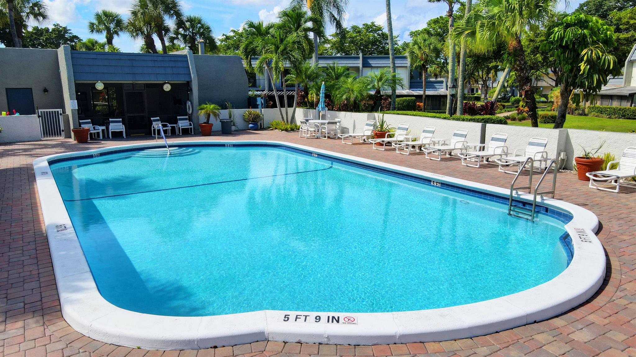 FOUNTAINS OF PALM BEACH C - Residential Lease