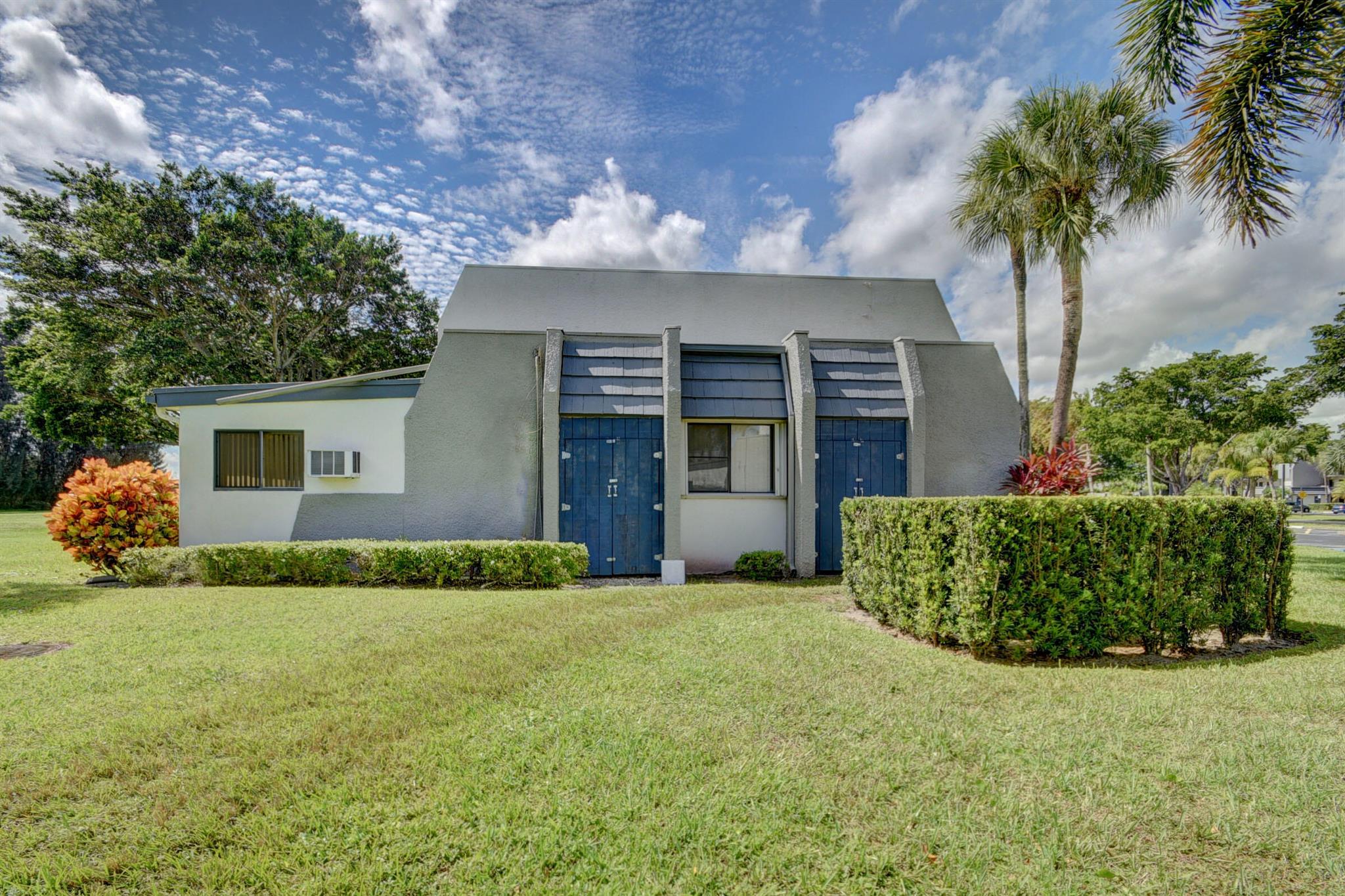 FOUNTAINS OF PALM BEACH C - Residential Lease