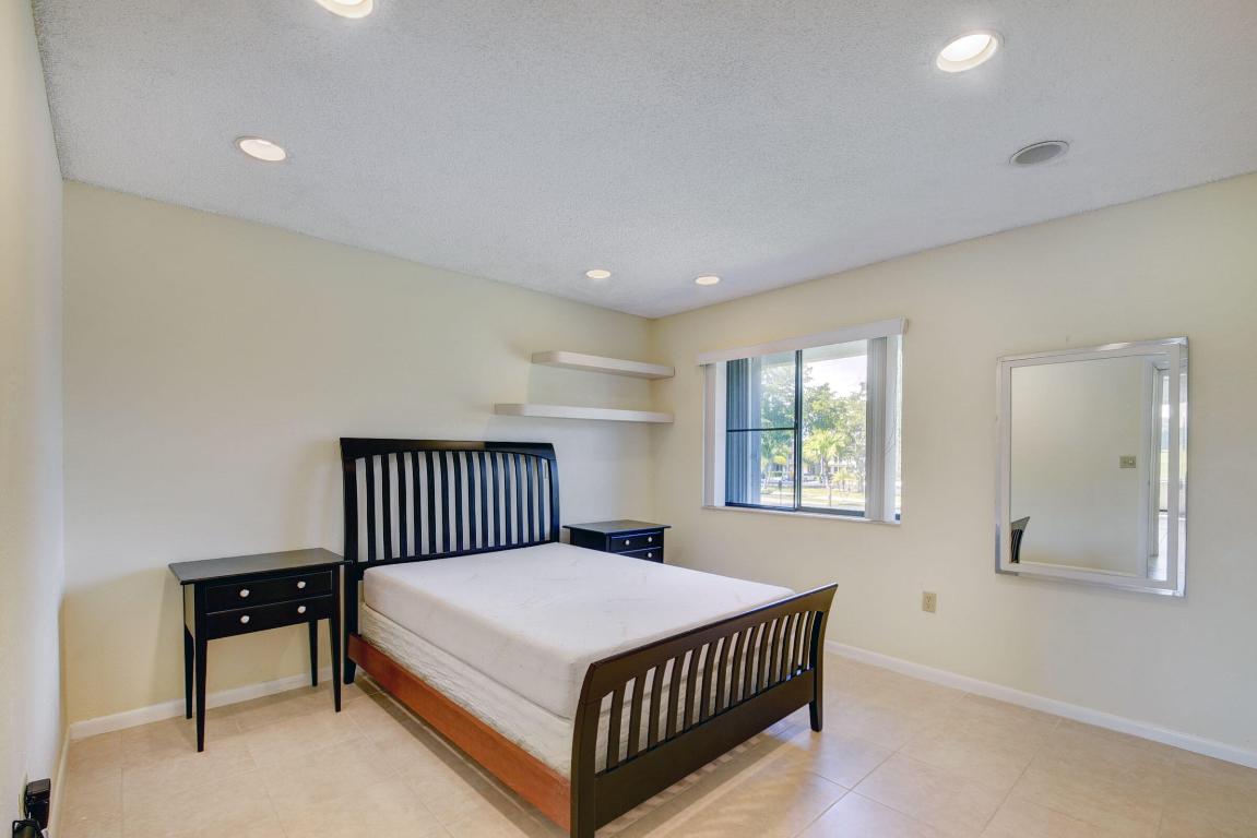 FOUNTAINS OF PALM BEACH CONDO 4 - Residential Lease