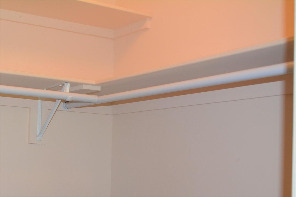 DEER CREEK COUNTRY CLUB ESTATES 1 CONDO - Residential