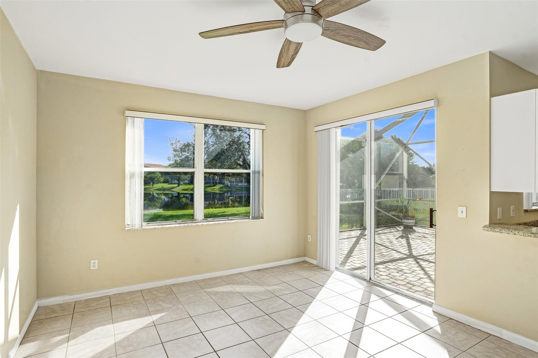Towngate 156-11 B - Residential