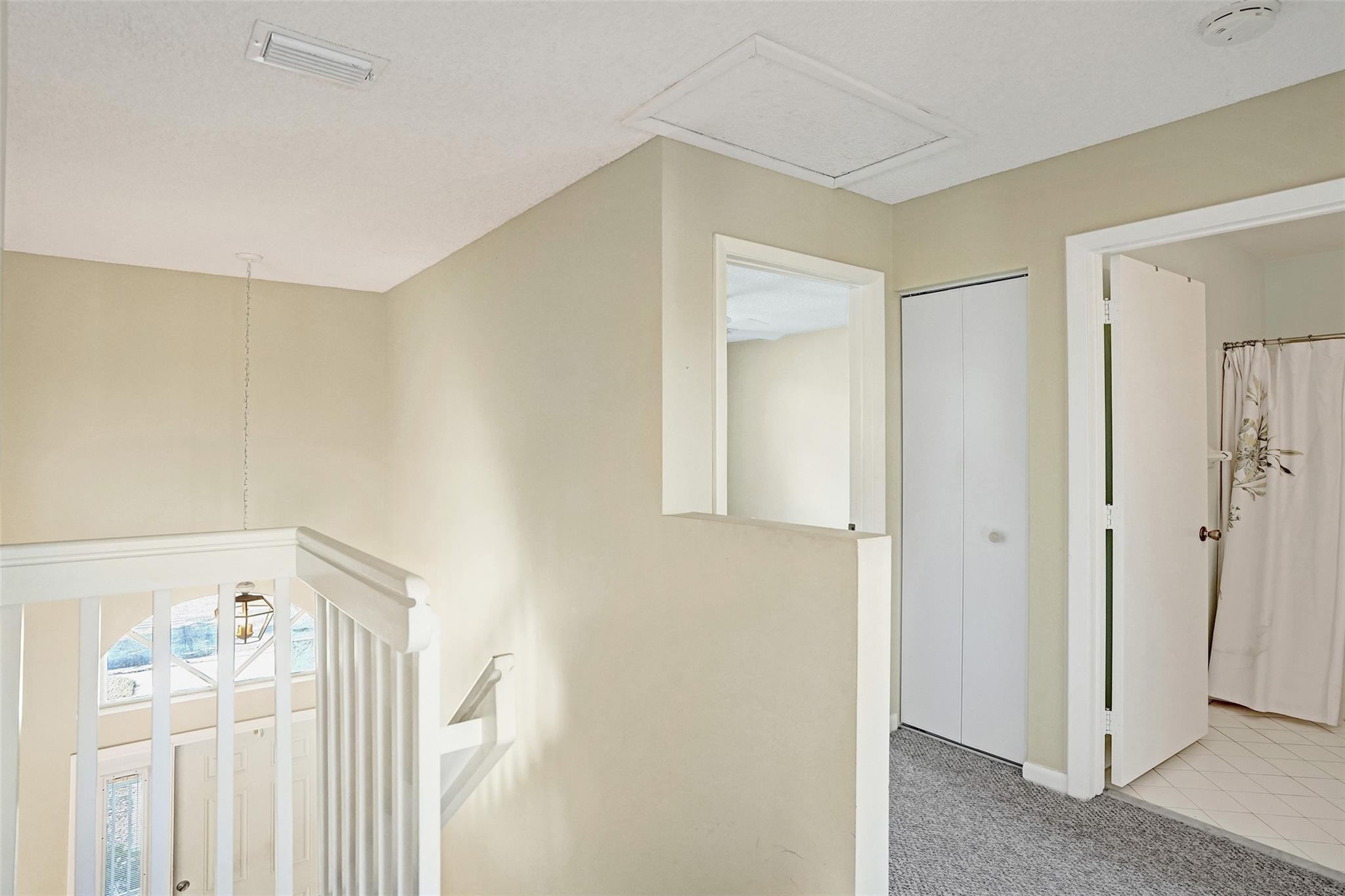 Towngate 156-11 B - Residential