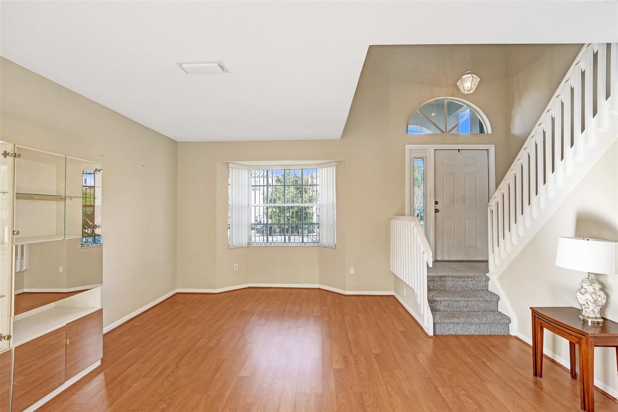 Towngate 156-11 B - Residential
