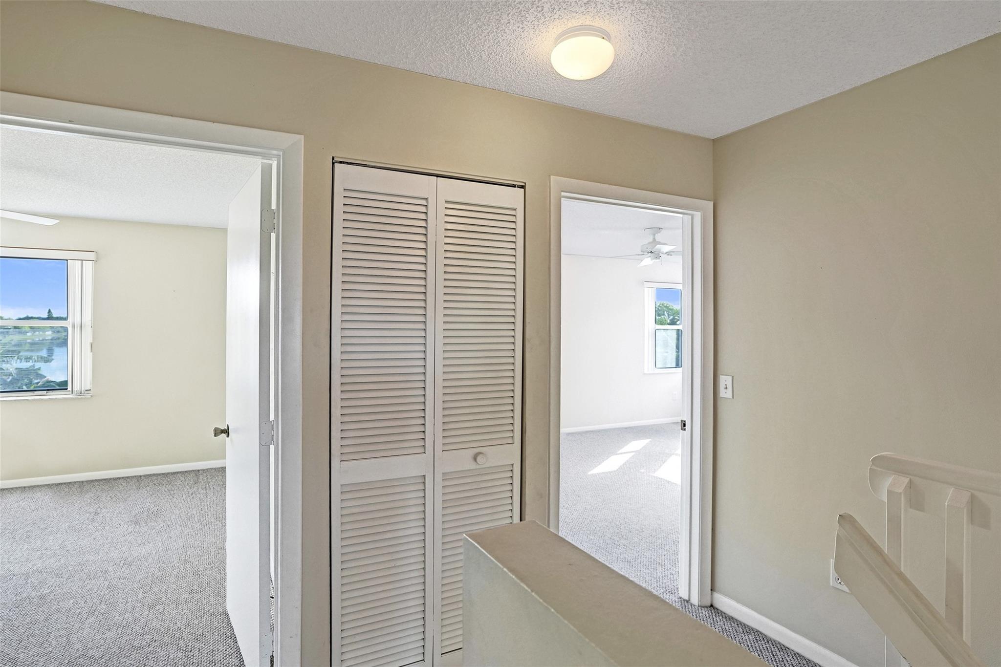 Towngate 156-11 B - Residential