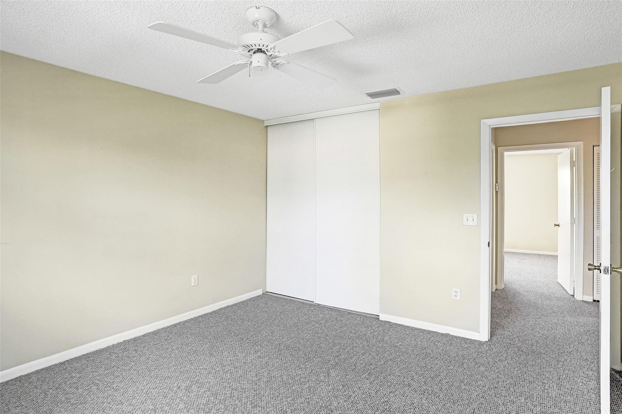 Towngate 156-11 B - Residential