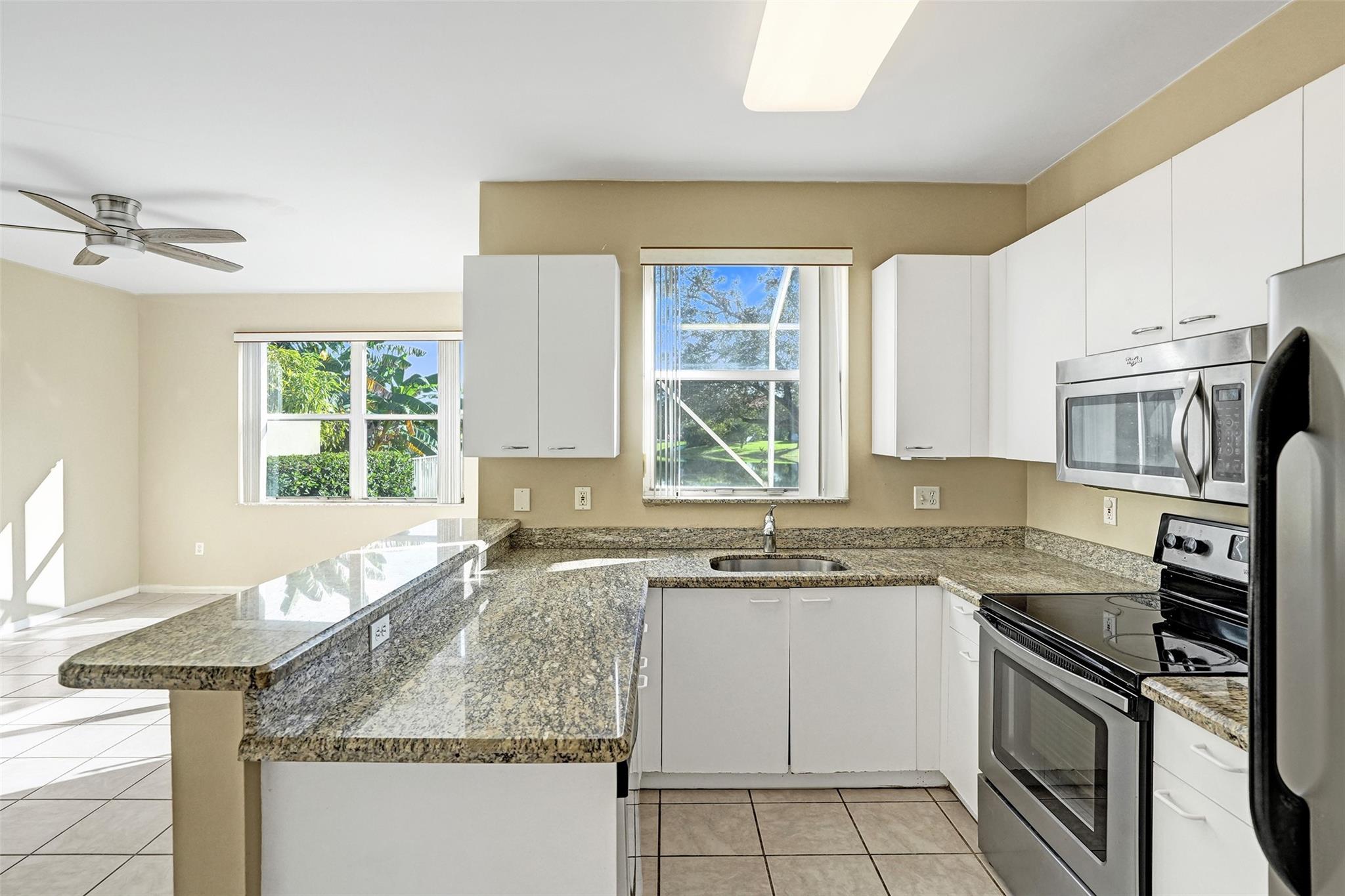 Towngate 156-11 B - Residential