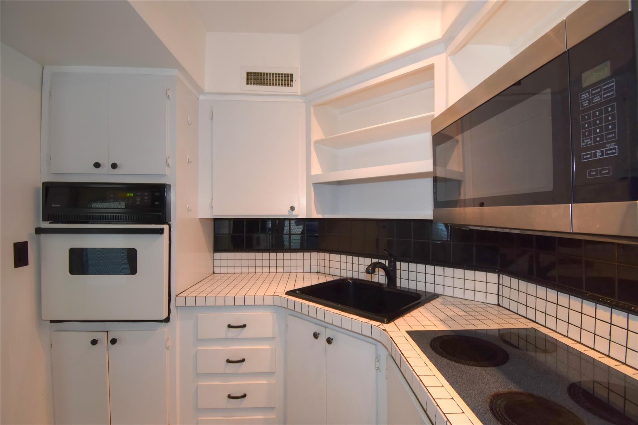 VENETIAN PARK COOP - Residential