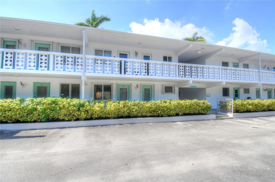 VENETIAN PARK COOP - Residential