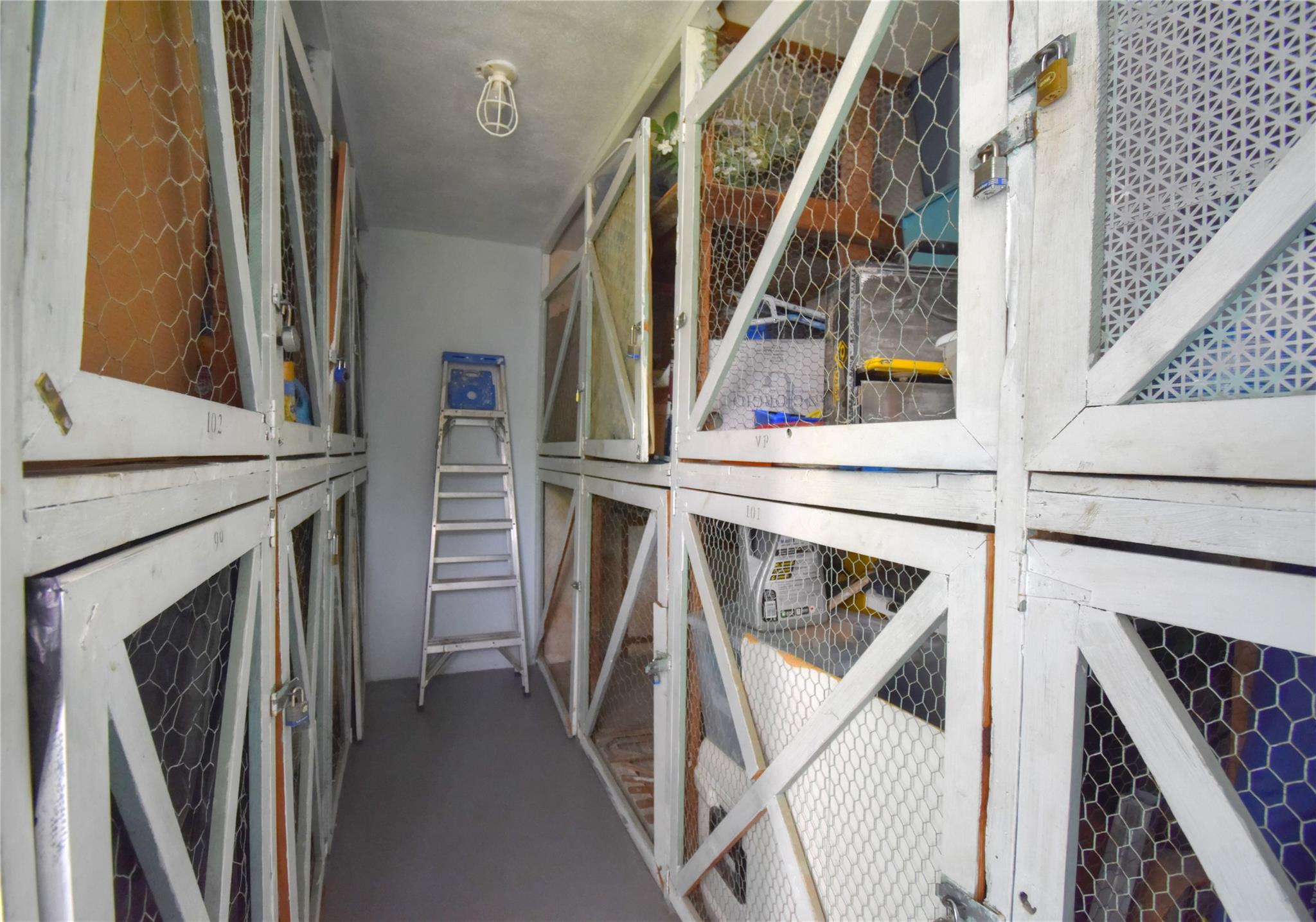 VENETIAN PARK COOP - Residential