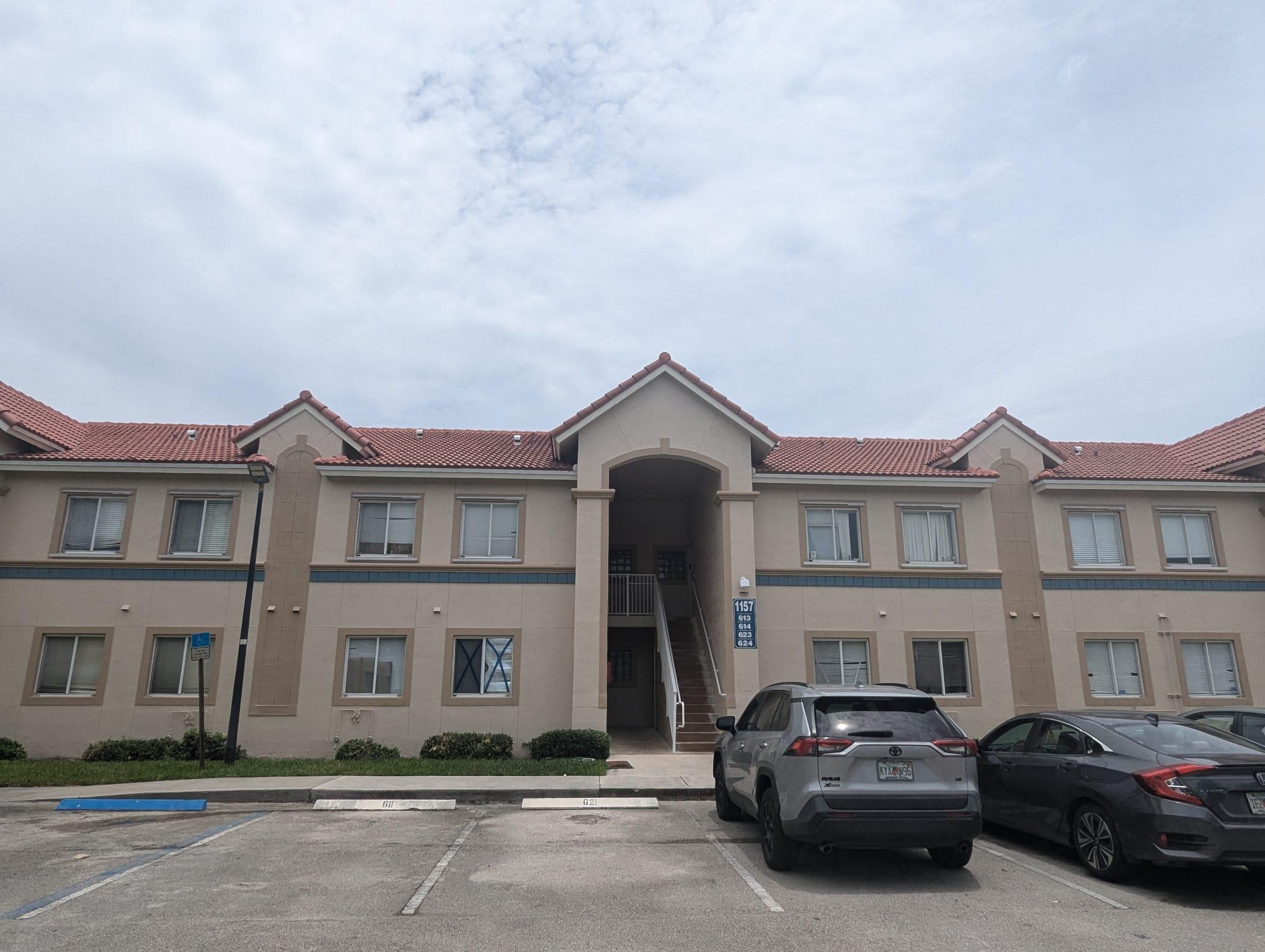 3 bed/2 bath rental while its available! Freshly painted and move in ready!