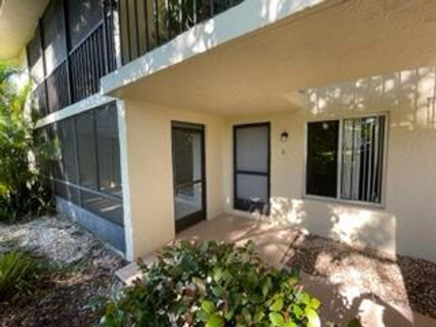 First floor 2/2 condo w/screened-in porch and storage closet, located in the heart of Jupiter.  End unit affords two side viewss w/2 assigned parking spaces.  Living rm/dining rm combo.  Full sized washer and dryer. Community offers large community pool, lighted tennis courts & clubhouse, all conviently located close to I-95 and Florida's turnpike, shoppoing, restaurants, and close to Jupiter's awarding winning beaches.