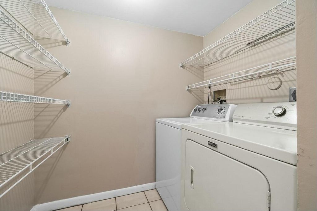 Photo of 262 Maplecrest Circle, Jupiter, FL 33458 (MLS # R11083796)