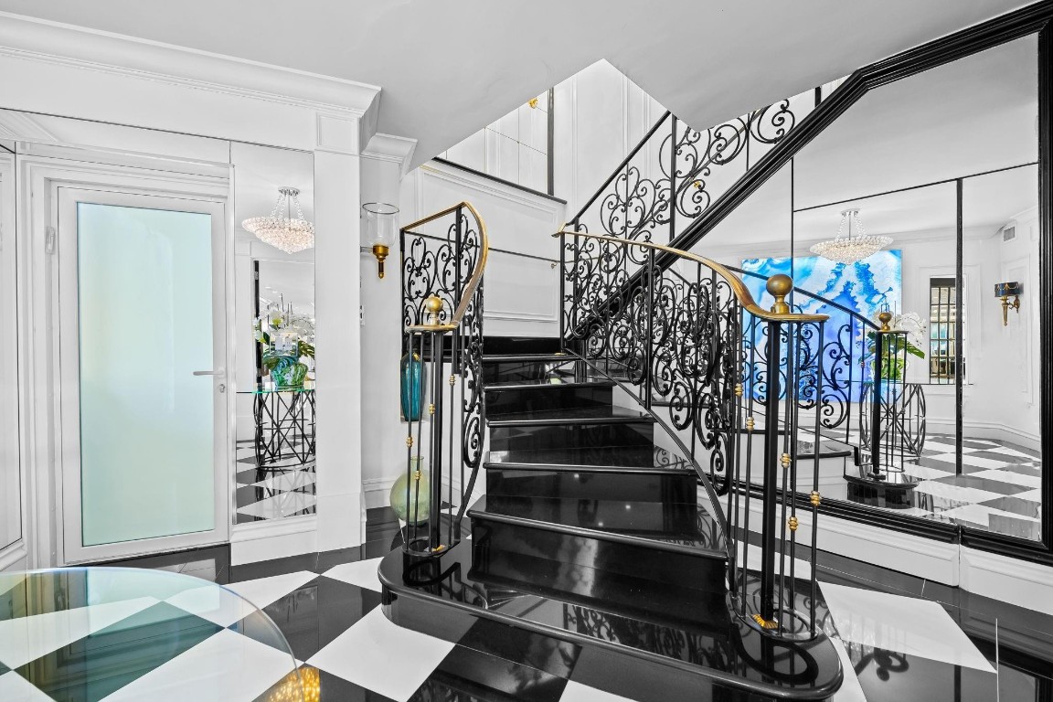 615 Bayshore Drive 103