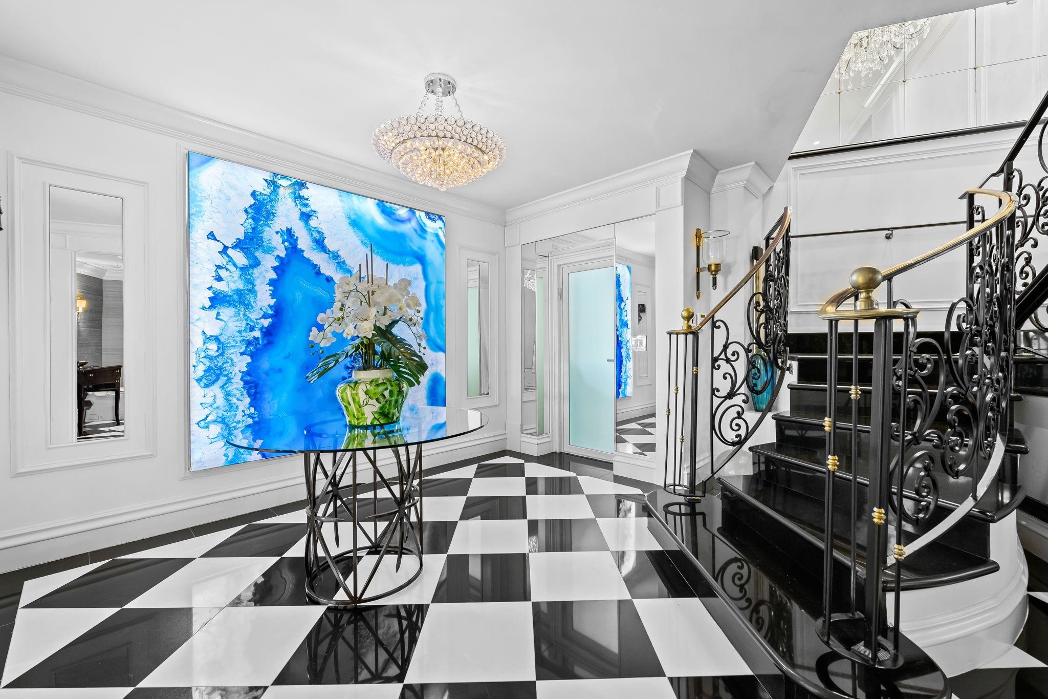 615 Bayshore Dr 103