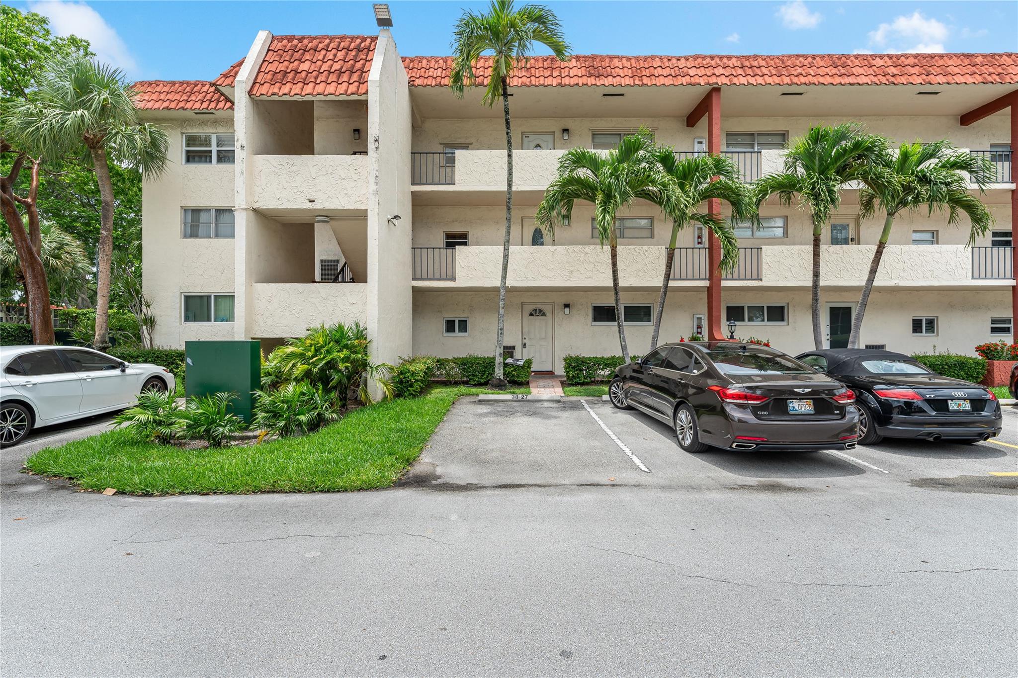 Hollybrook Golf & Tennis - Residential Lease