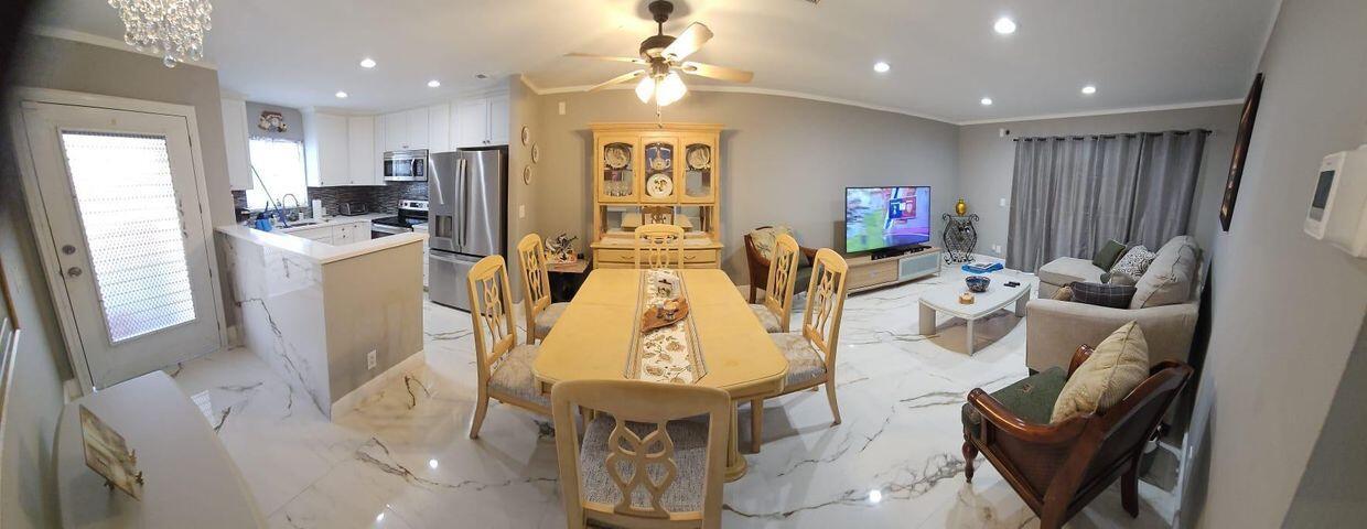 Beautiful renovated 2 bedroom 1 bath condo in Cresthaven Villas. Open floor plan, with nice bright kitchen. Screened porch. Quiet 55+ community with close parking. Move-in ready. Water and cable included in the rent.