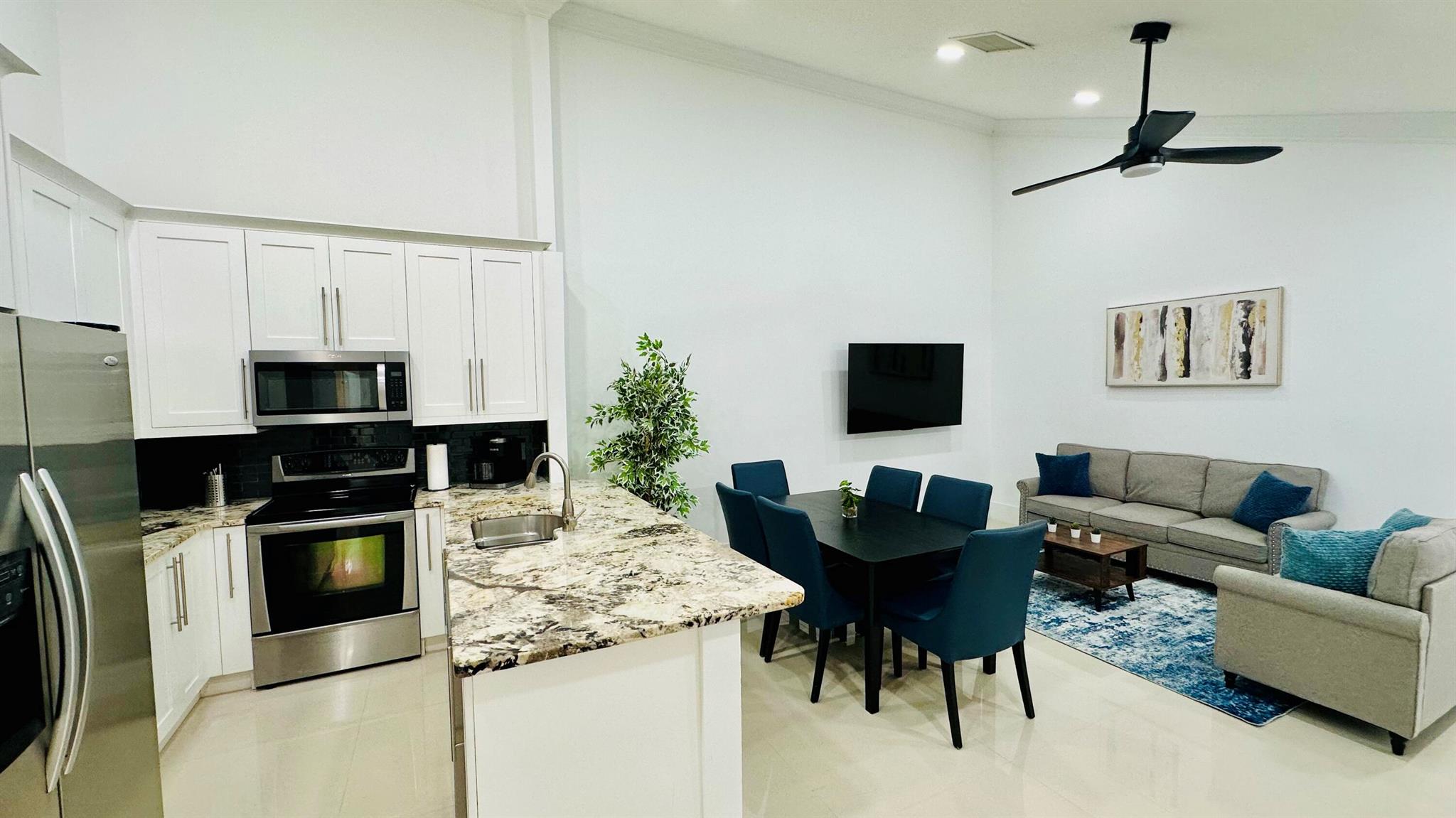 SUGAR POND MANOR OF WELLI - Residential Lease