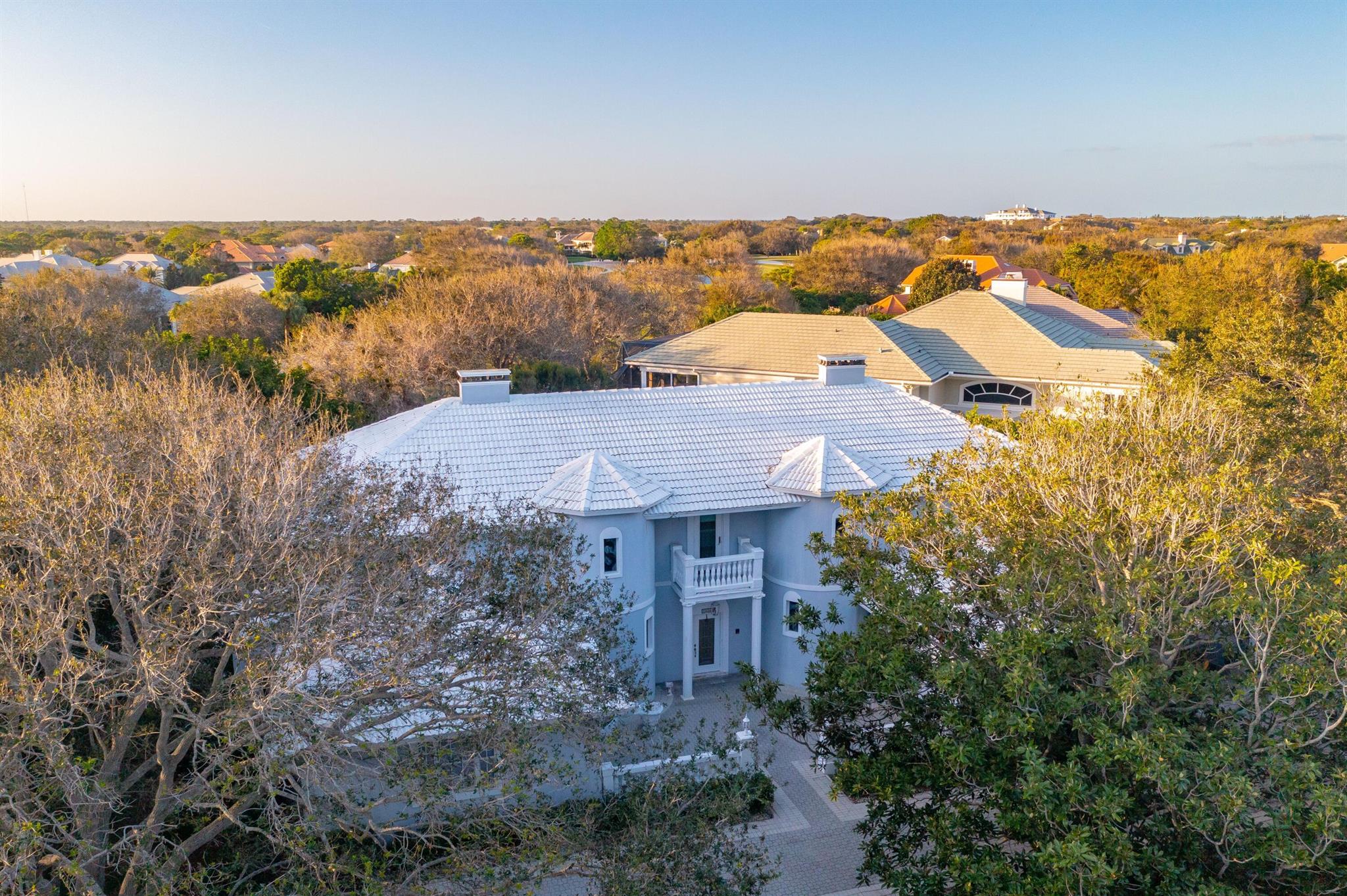 JUPITER HILLS VILLAGE - Residential