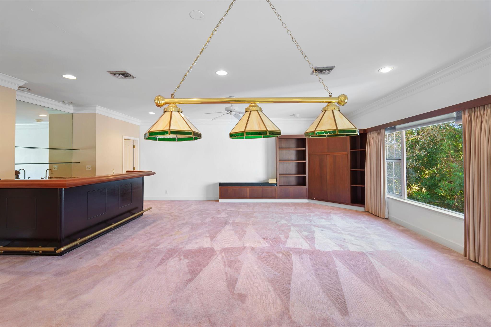 JUPITER HILLS VILLAGE - Residential