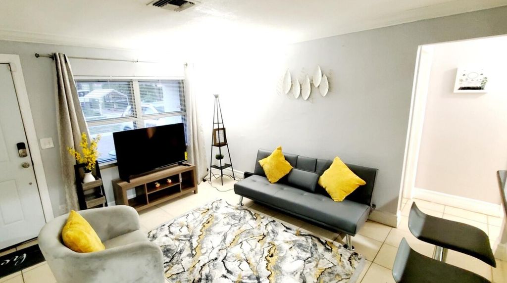 Photo of 518 El Prado, West Palm Beach, FL 33405 (MLS # R11104549)
