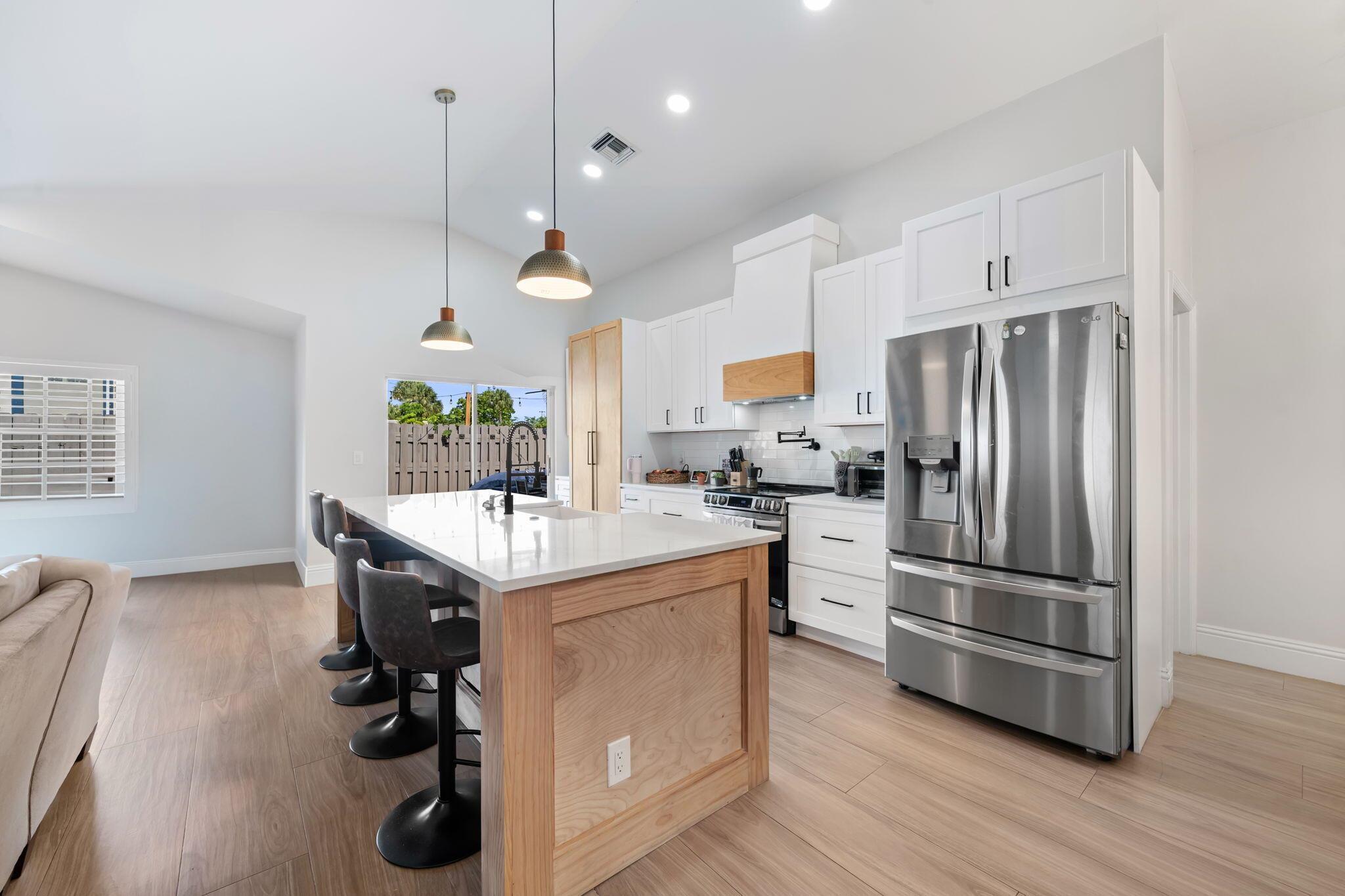 HOLIDAY SPRINGS VILLAGE S - Residential