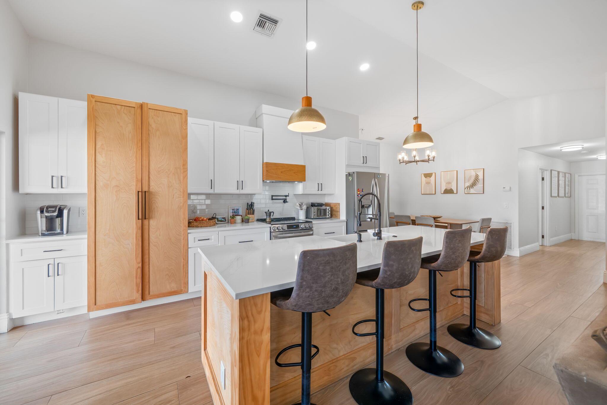 HOLIDAY SPRINGS VILLAGE S - Residential