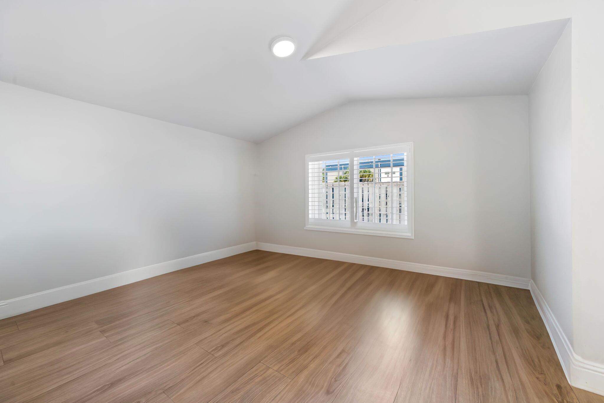 HOLIDAY SPRINGS VILLAGE S - Residential