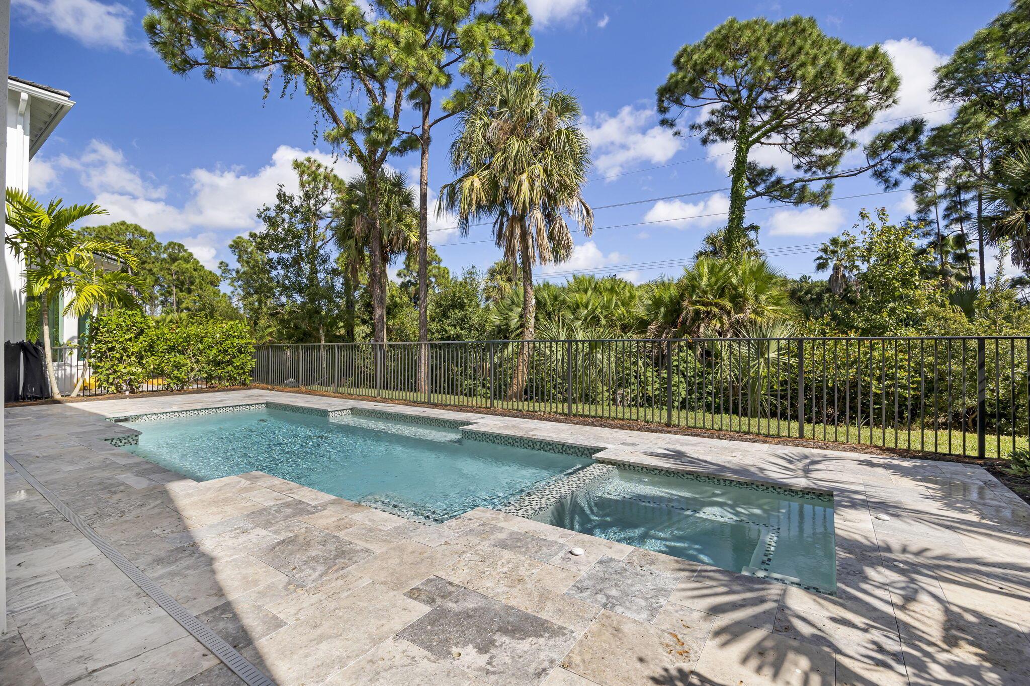 ALTON NEIGHBORHOOD - Residential