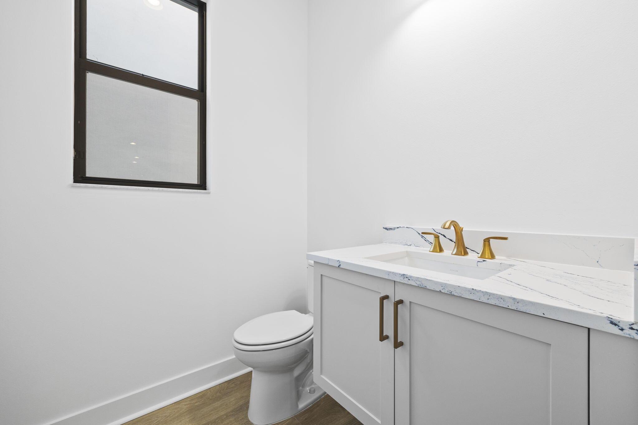 ALTON NEIGHBORHOOD - Residential