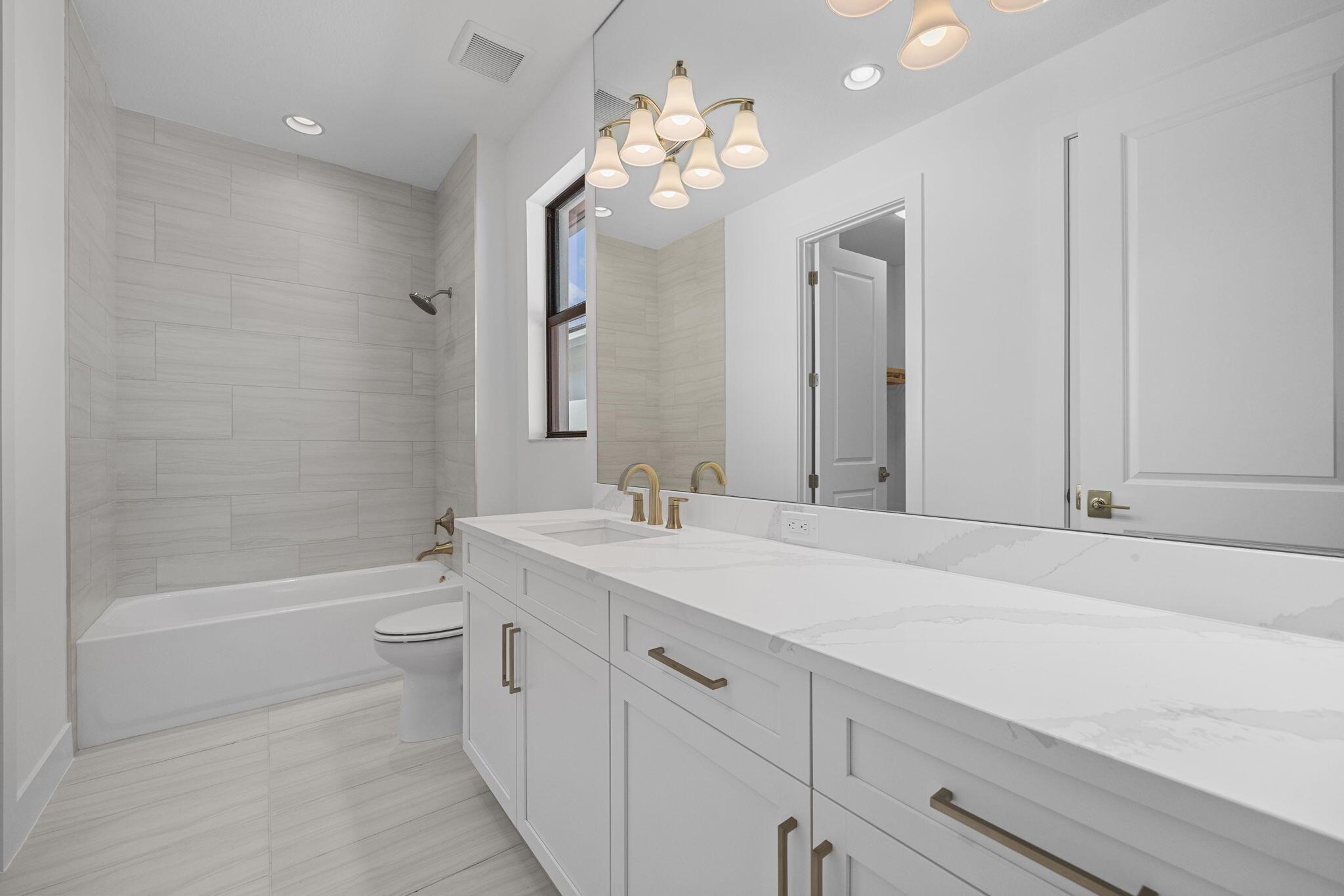 ALTON NEIGHBORHOOD - Residential