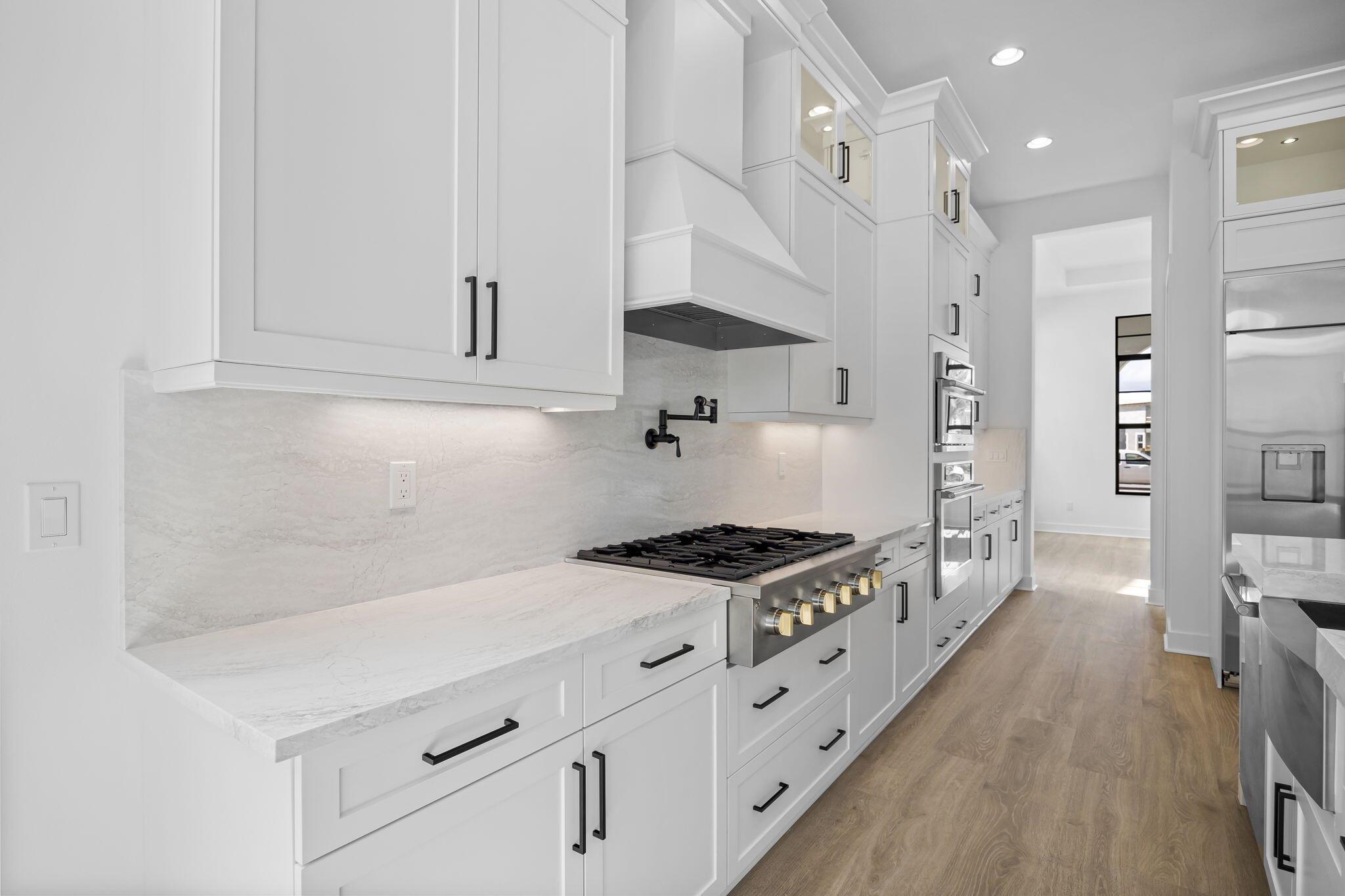 ALTON NEIGHBORHOOD - Residential