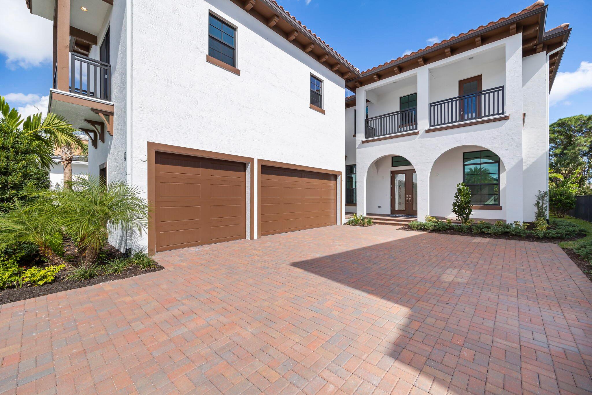 ALTON NEIGHBORHOOD - Residential