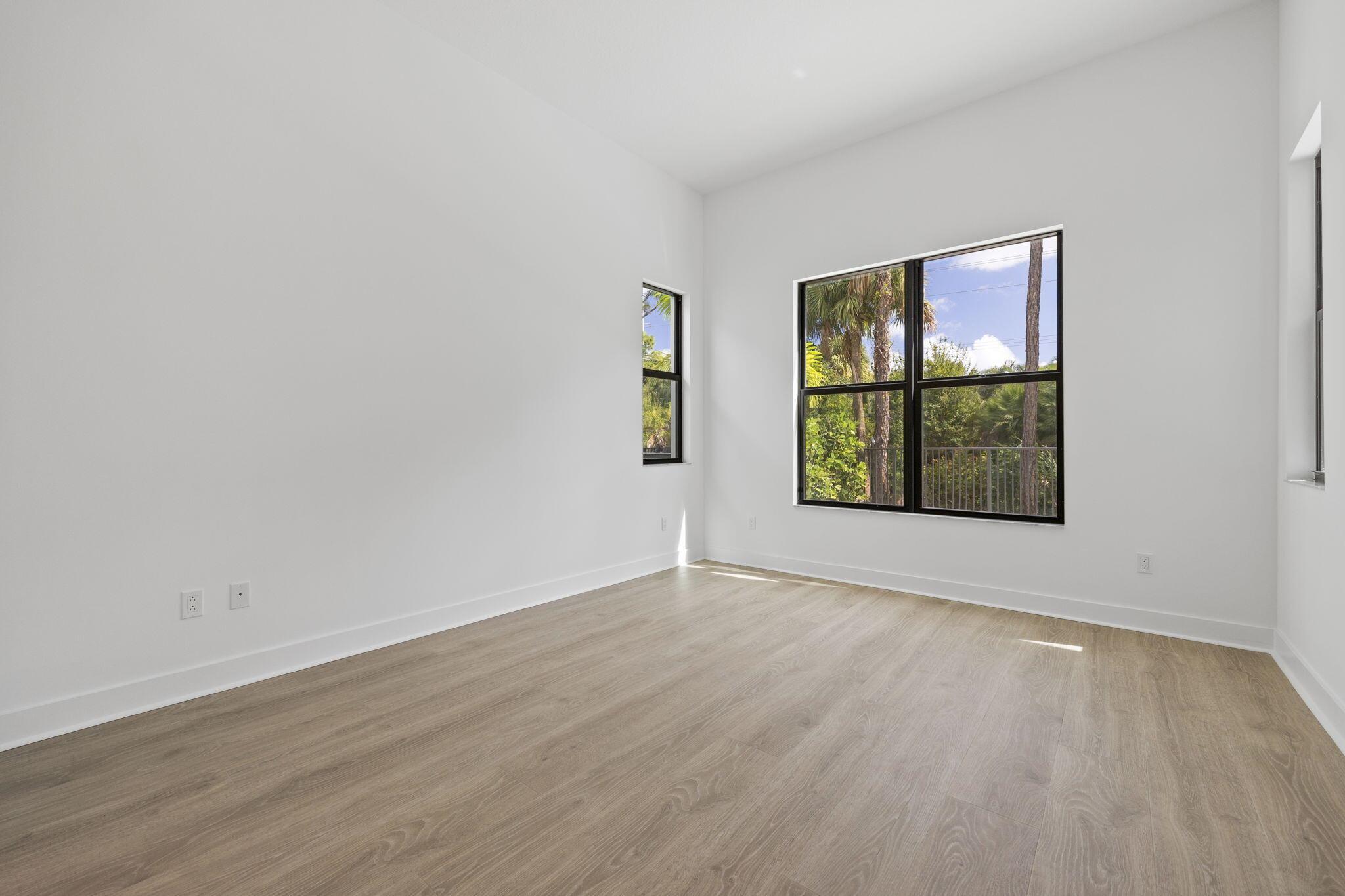 ALTON NEIGHBORHOOD - Residential