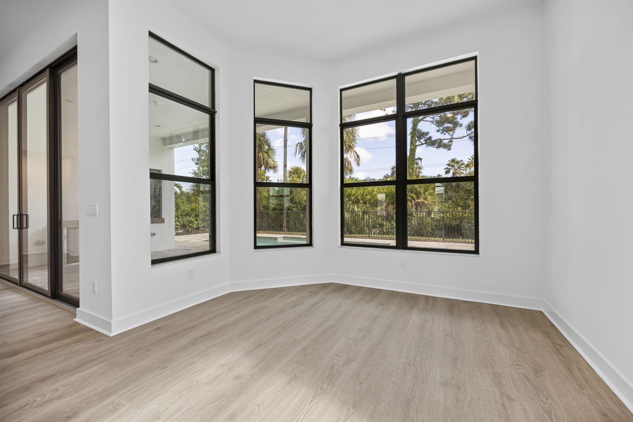 ALTON NEIGHBORHOOD - Residential