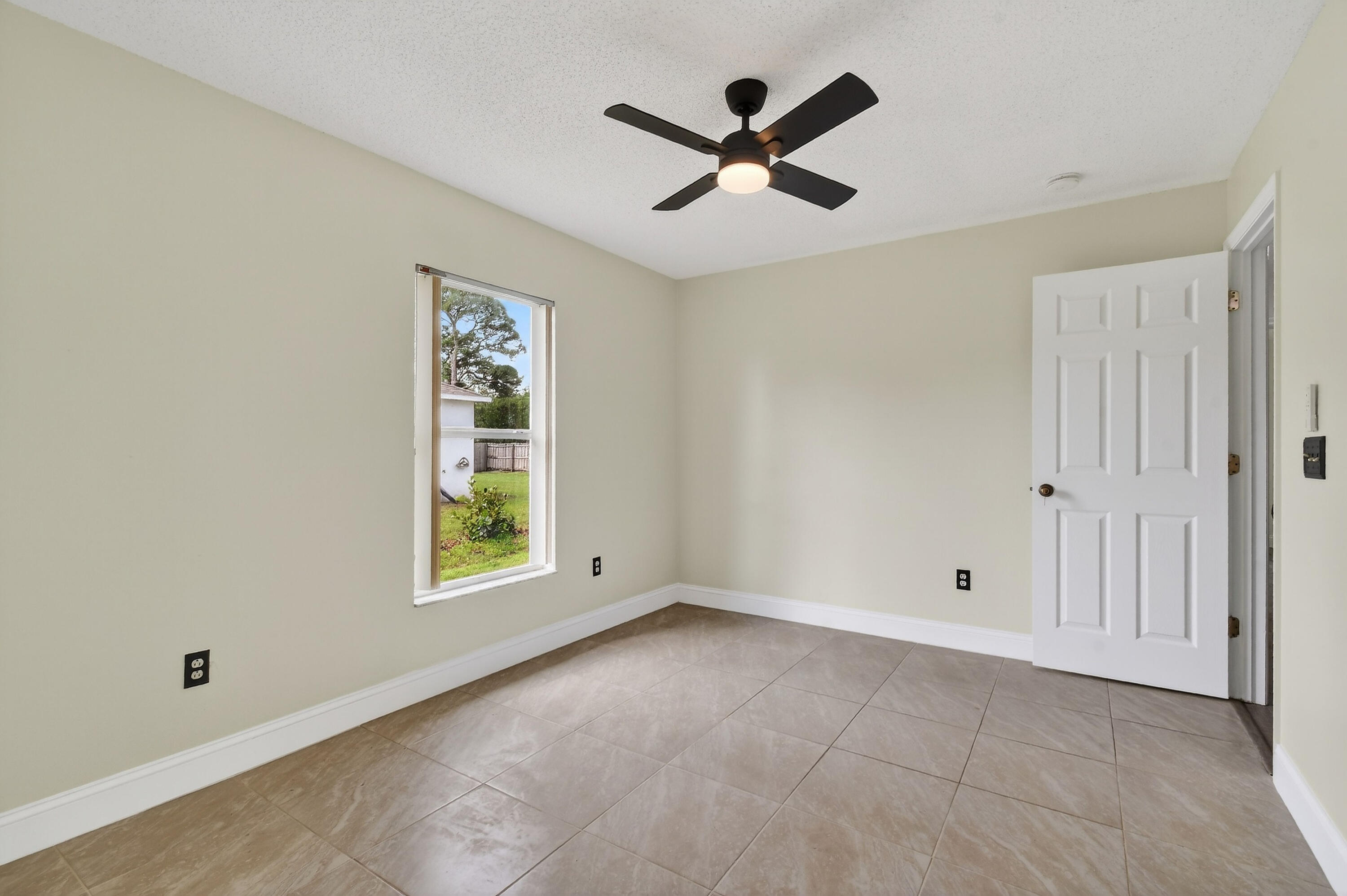 PORT ST LUCIE SECTION 13 - Residential