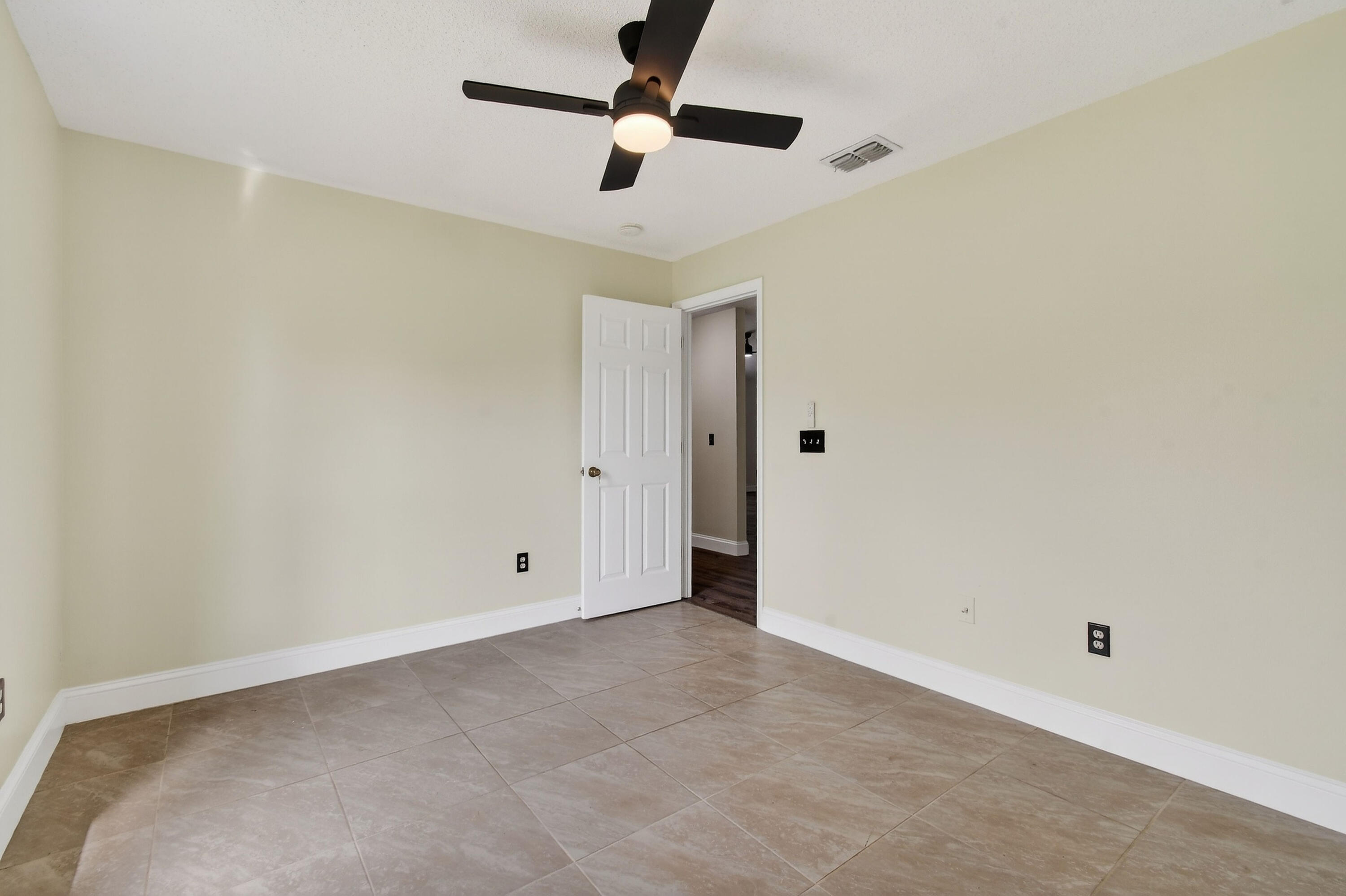 PORT ST LUCIE SECTION 13 - Residential