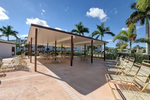 Condominium in Boca Raton FL 480 Fanshaw L 19.jpg