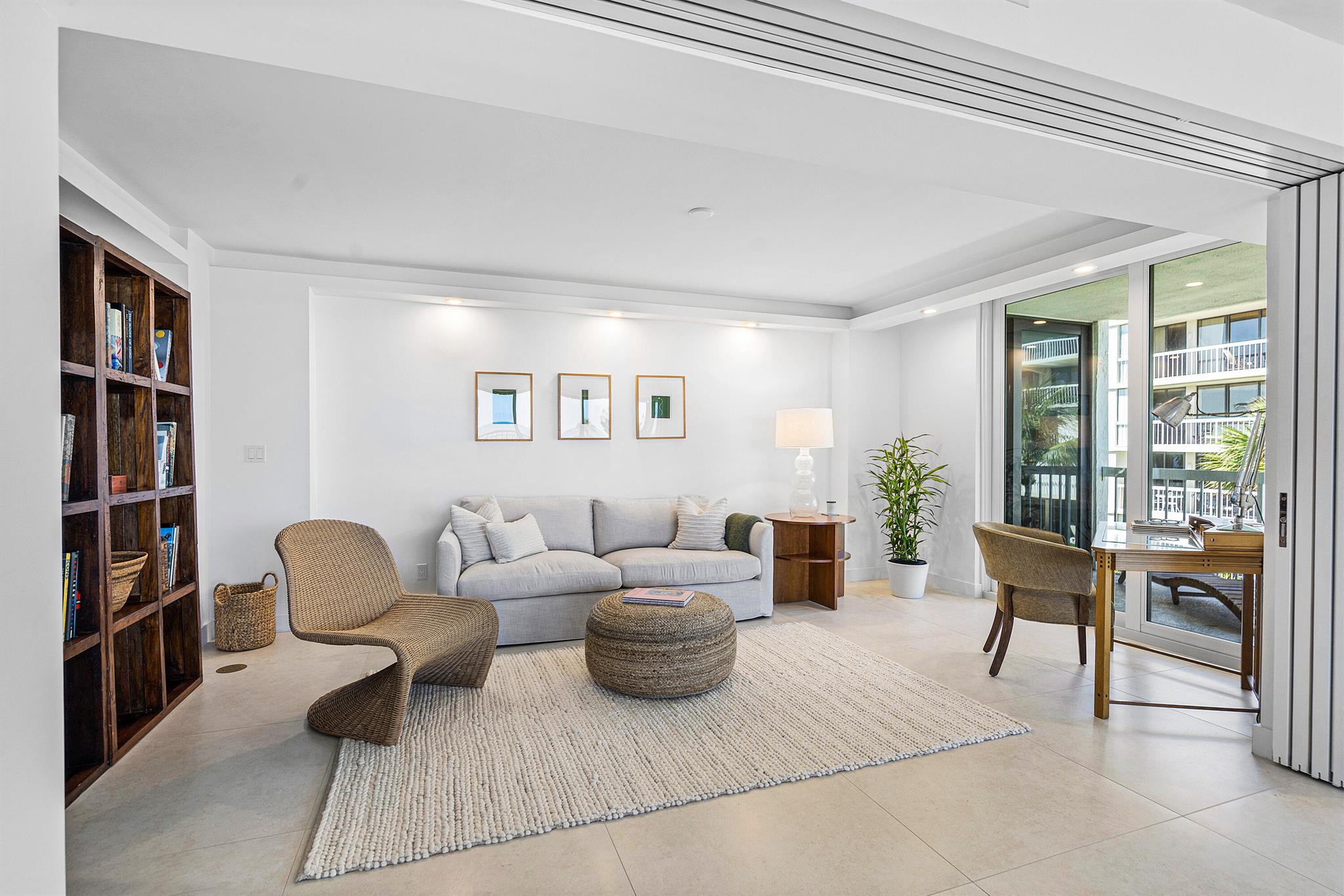 MERIDIAN OF PALM BEACH CO - Residential