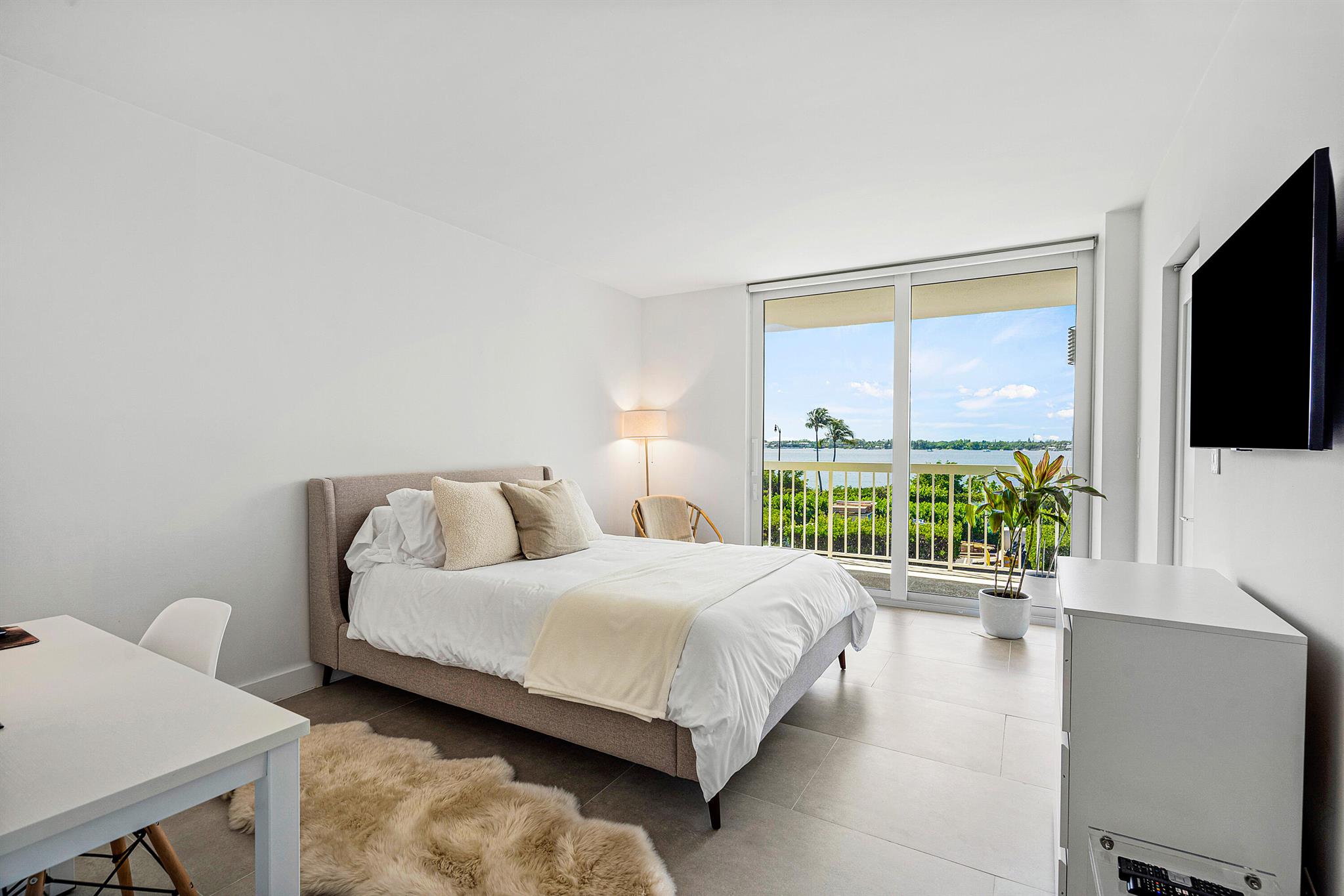 MERIDIAN OF PALM BEACH CO - Residential